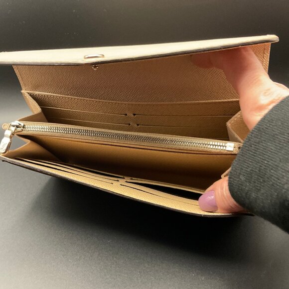 A cond Louis Vuitton Portefeuille Sarah Epi Long Wallet - ivory - Picture 6 of 12